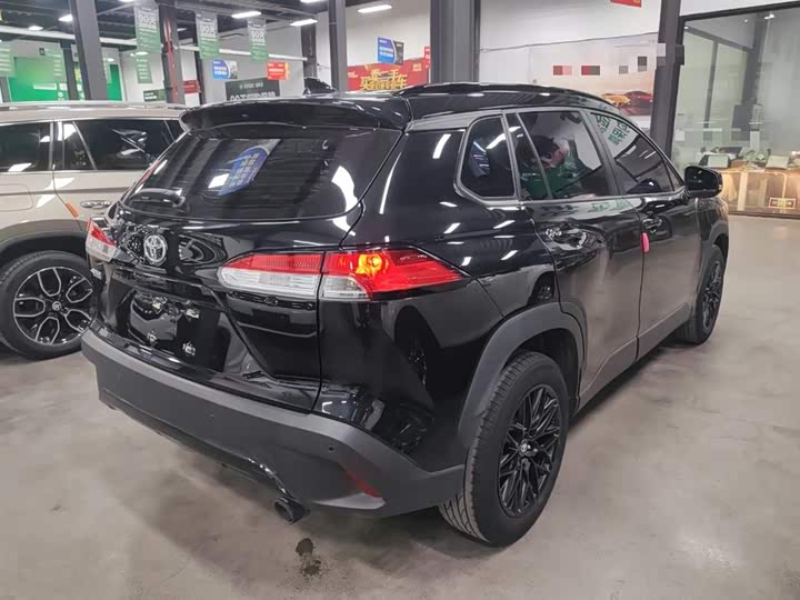 Фото 7 - Toyota Corolla Cross