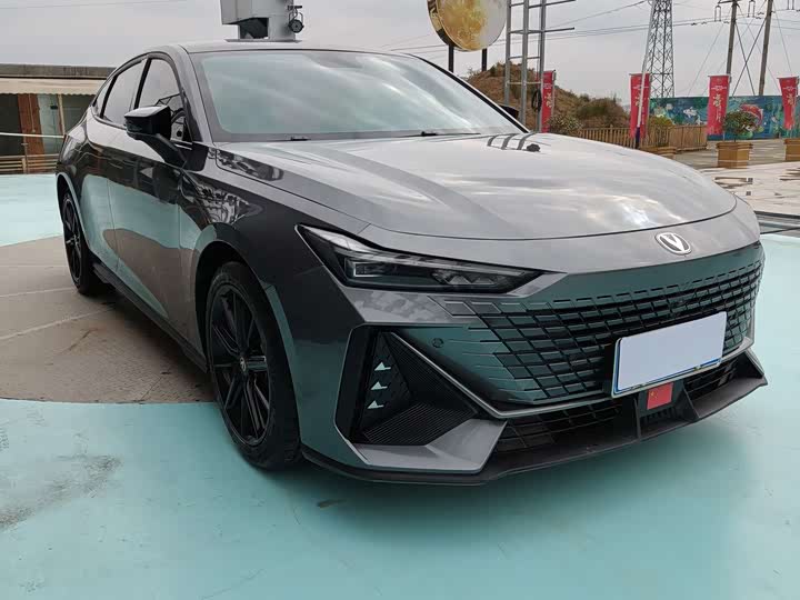 Фото 3 - Changan UNI-V