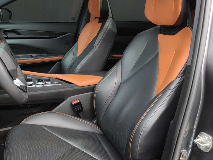 Фото 5 - Changan UNI-V