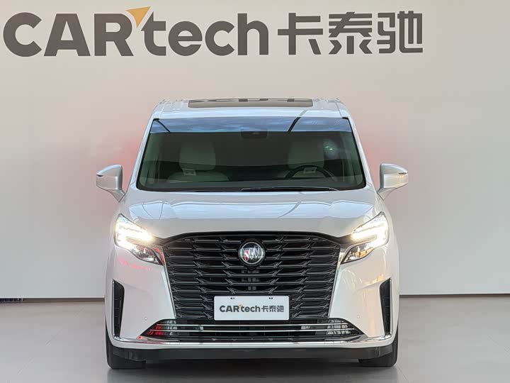 Фото 2 - Buick GL8 ES