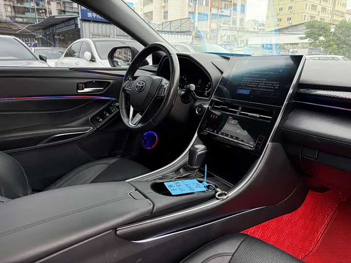 Фото 6 - Toyota Avalon