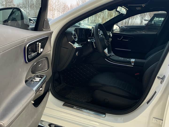 Фото 7 - Mercedes-Benz C-Class