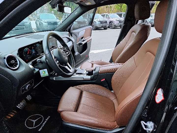 Фото 4 - Mercedes-Benz GLB-Class