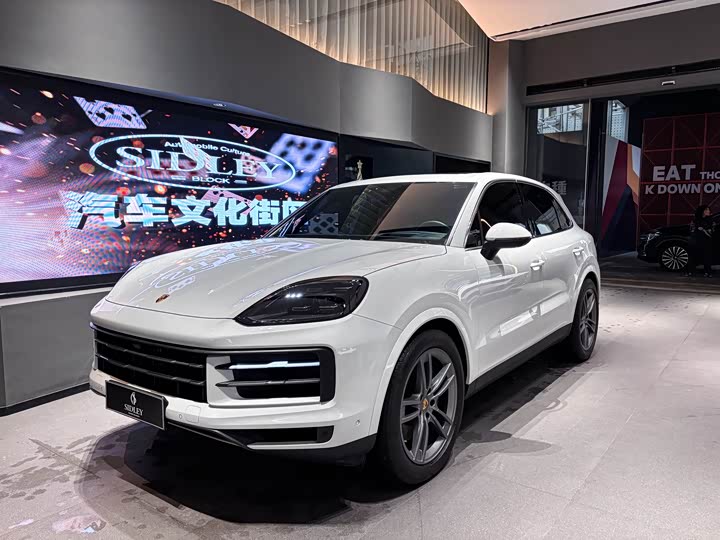 Фото 1 - Porsche Cayenne
