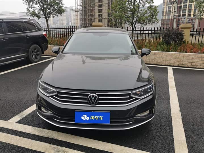 Фото 2 - Volkswagen Magotan