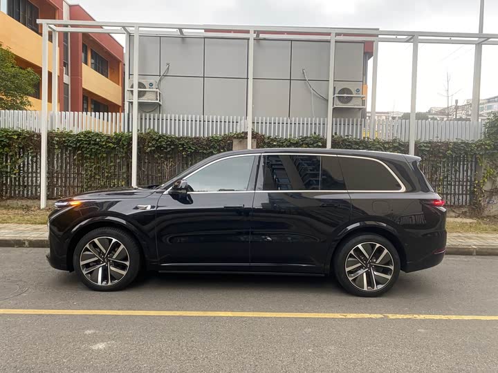 Фото 8 - LiXiang L9