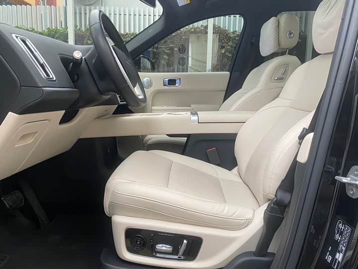 Фото 9 - LiXiang L9