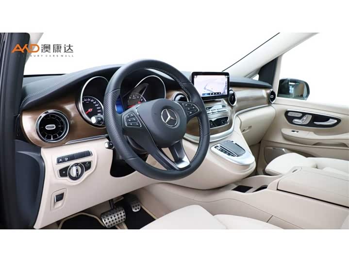 Фото 6 - Mercedes-Benz V-Class