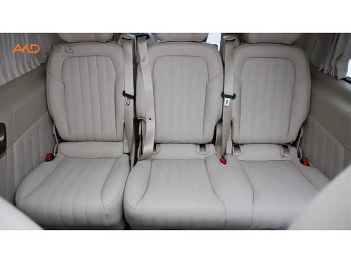 Фото 9 - Mercedes-Benz V-Class