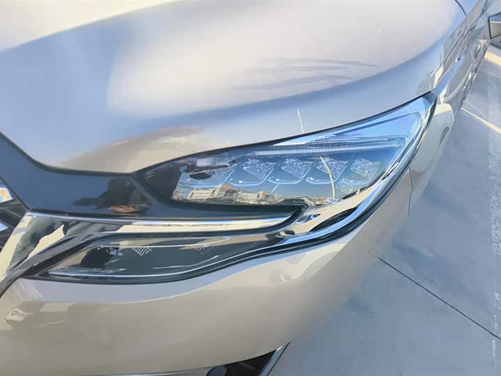 Фото 5 - Buick GL8 ES