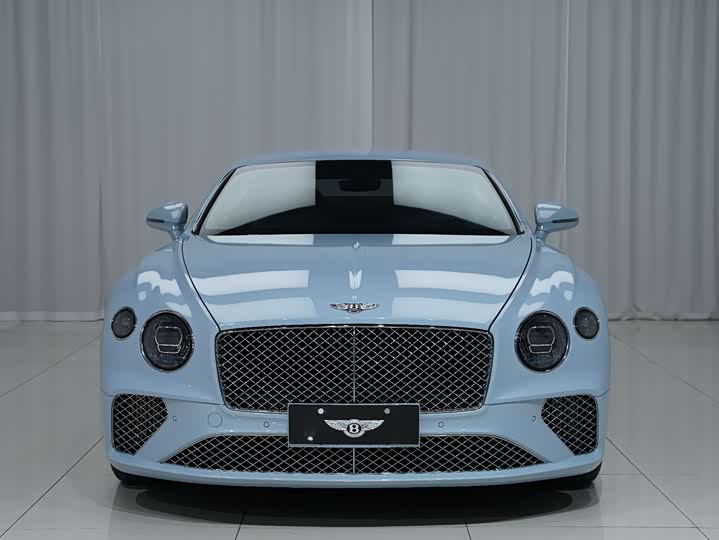 Фото 2 - Bentley Continental GT