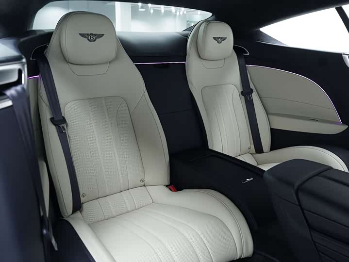 Фото 5 - Bentley Continental GT