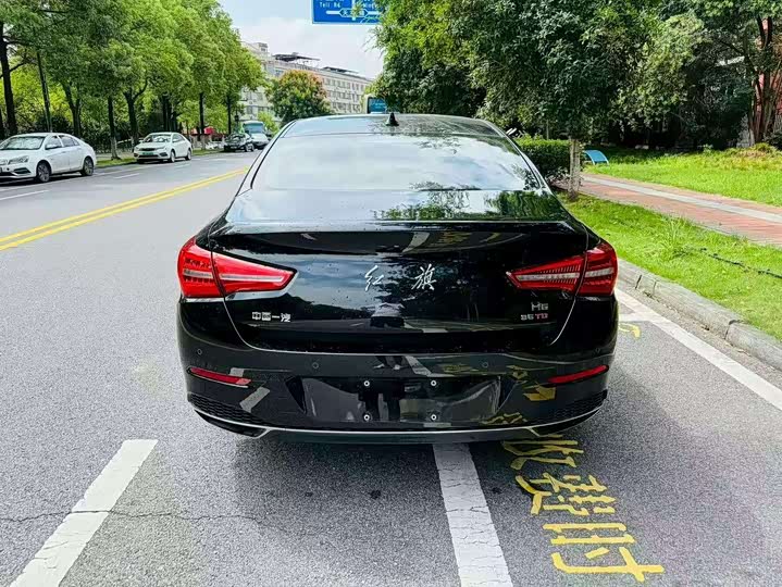 Фото 8 - Hongqi H5