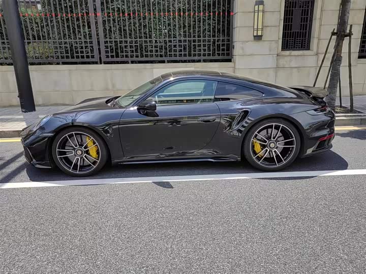 Фото 3 - Porsche 911