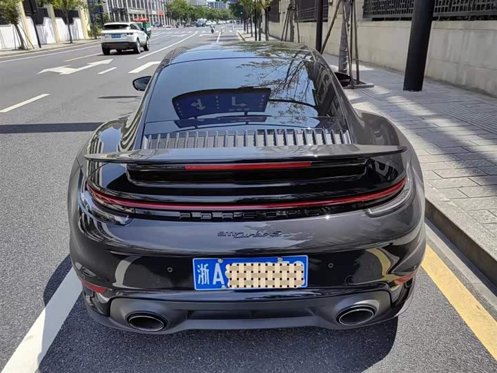 Фото 4 - Porsche 911