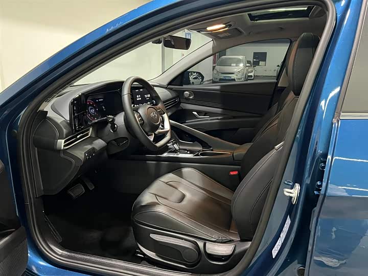 Фото 8 - Hyundai Elantra N line