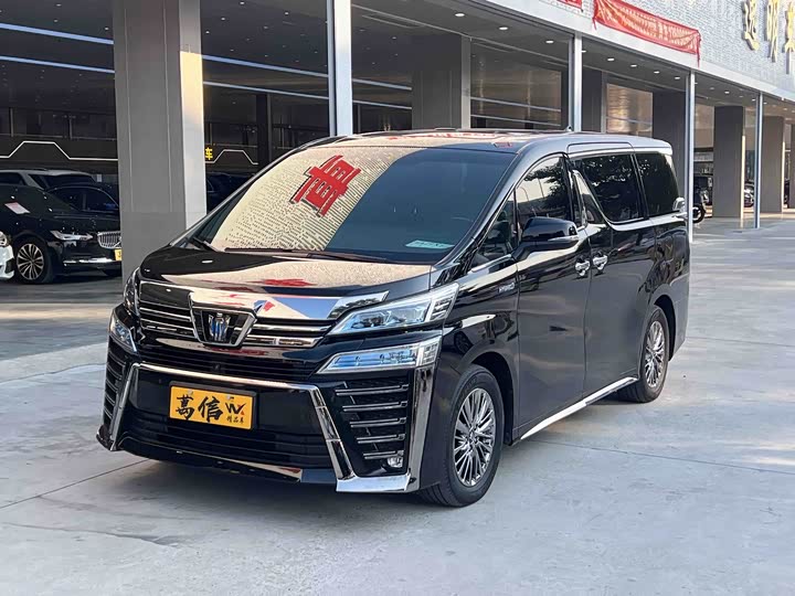 Фото 1 - Toyota Vellfire
