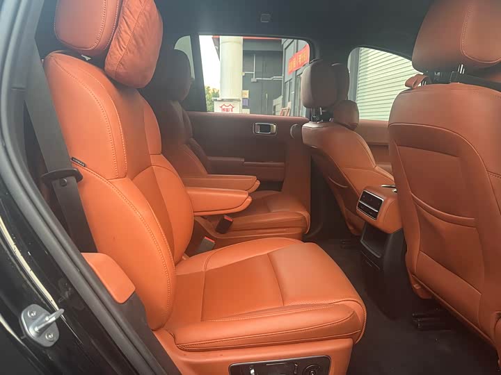 Фото 9 - LiXiang L8