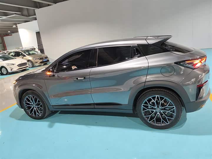 Фото 5 - Changan UNI-T