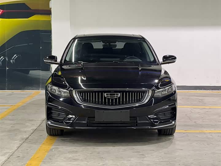 Фото 2 - Geely Preface