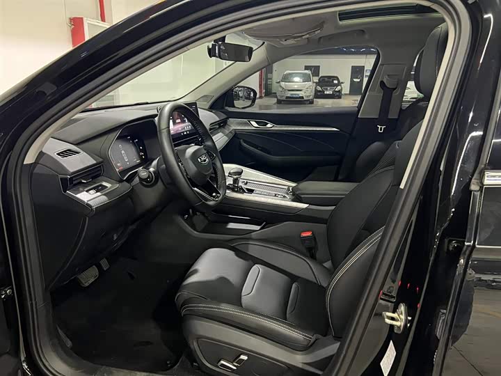 Фото 7 - Geely Preface