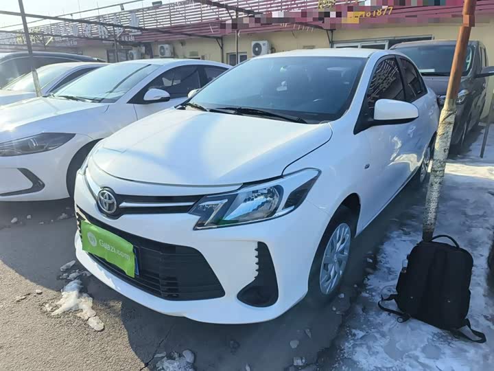 Фото 2 - Toyota Vios
