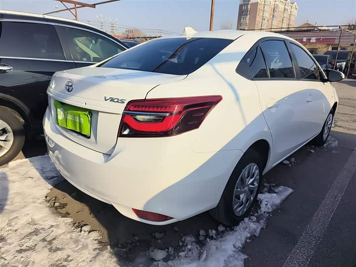 Фото 7 - Toyota Vios