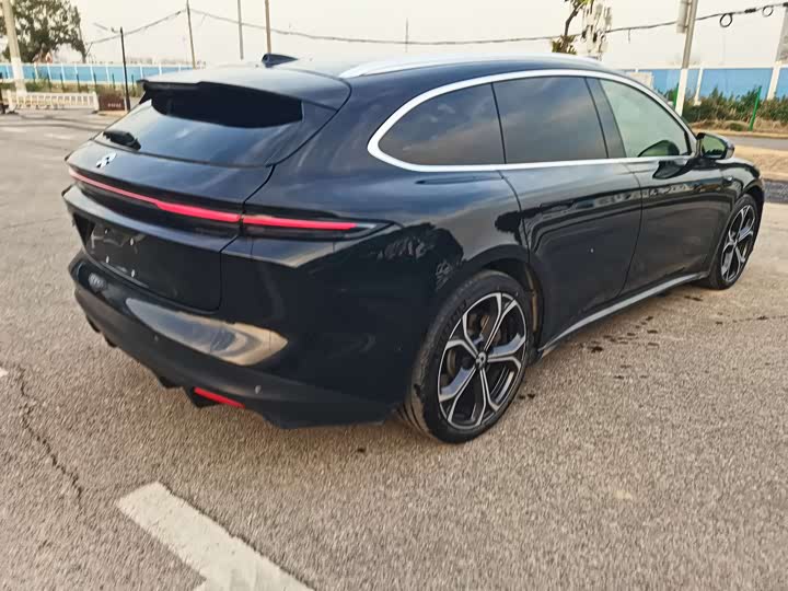 Фото 5 - Nio ET5T