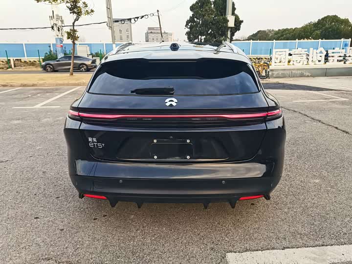 Фото 6 - Nio ET5T