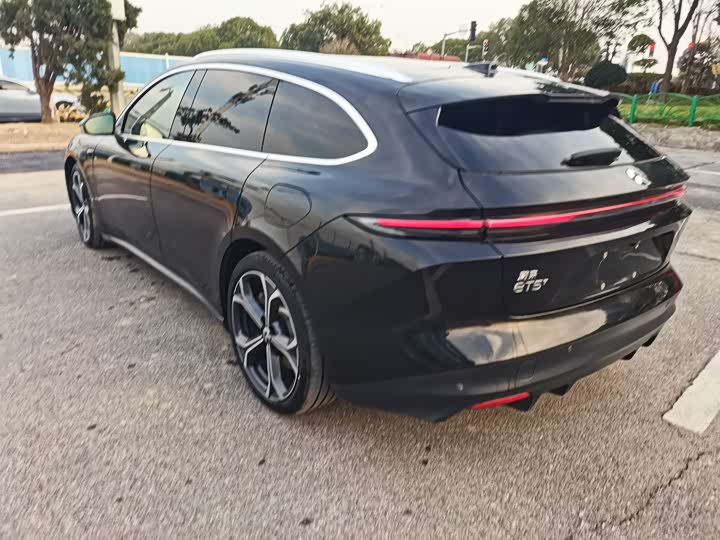 Фото 8 - Nio ET5T