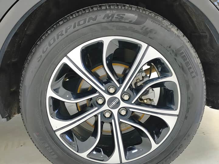 Фото 5 - Lincoln Nautilus