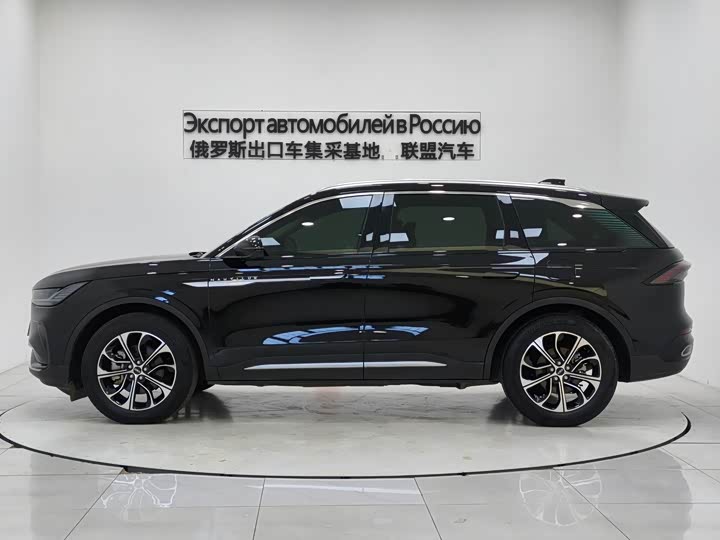 Фото 7 - Lincoln Nautilus