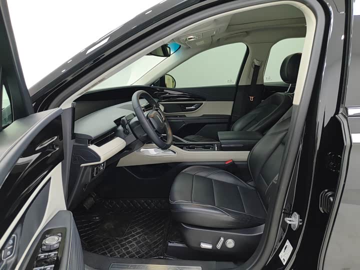 Фото 8 - Lincoln Nautilus