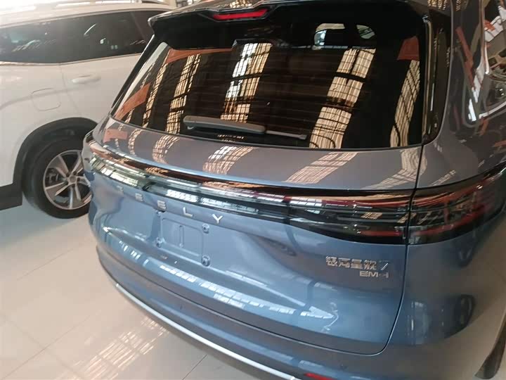 Фото 6 - Geely Galaxy Starship 7