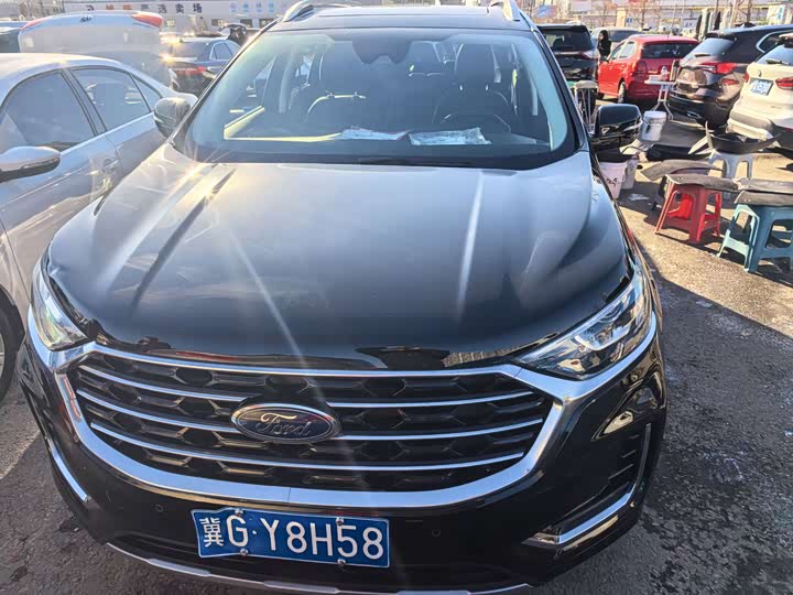 Фото 2 - Ford Edge