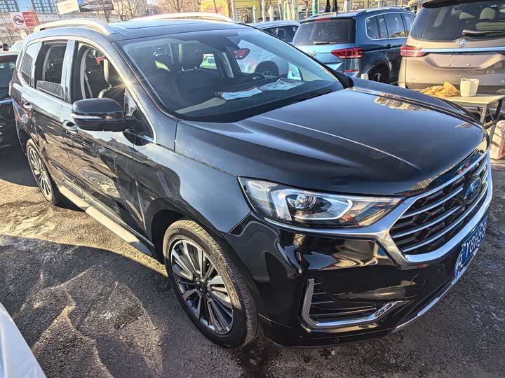 Фото 3 - Ford Edge