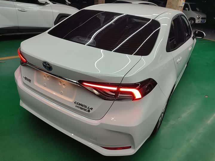 Фото 7 - Toyota Corolla