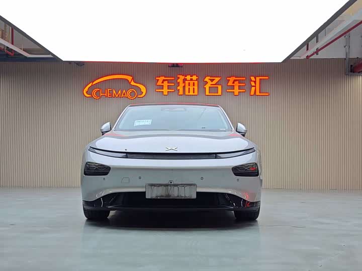 Фото 2 - XPeng P7