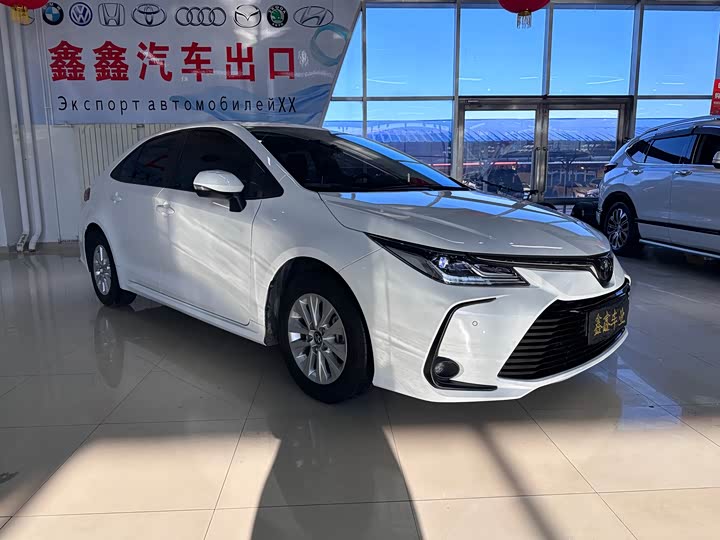 Фото 3 - Toyota Corolla