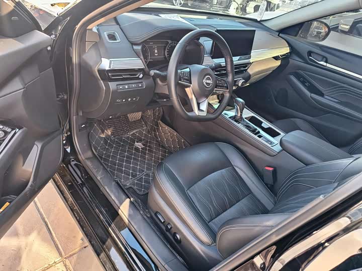 Фото 7 - Nissan Teana