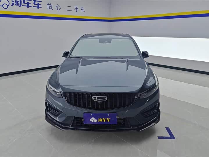 Фото 2 - Geely Preface