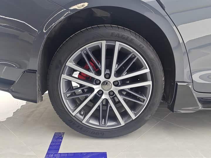 Фото 6 - Geely Preface