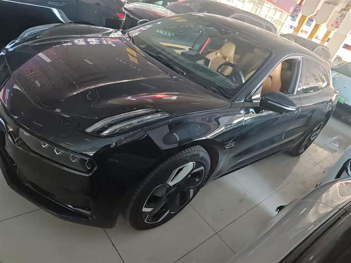 Фото 4 - Zeekr 001