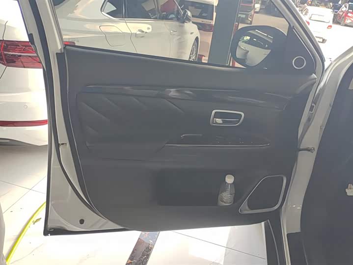 Фото 7 - Mitsubishi Outlander