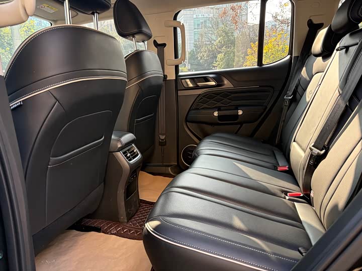 Фото 7 - Tank 300