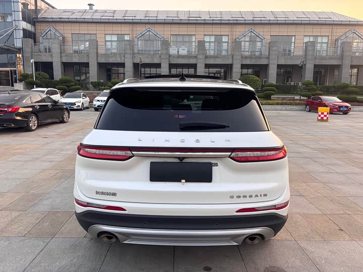 Фото 5 - Lincoln Corsair