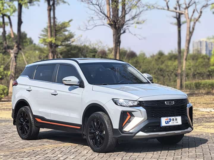 Фото 3 - Geely Atlas