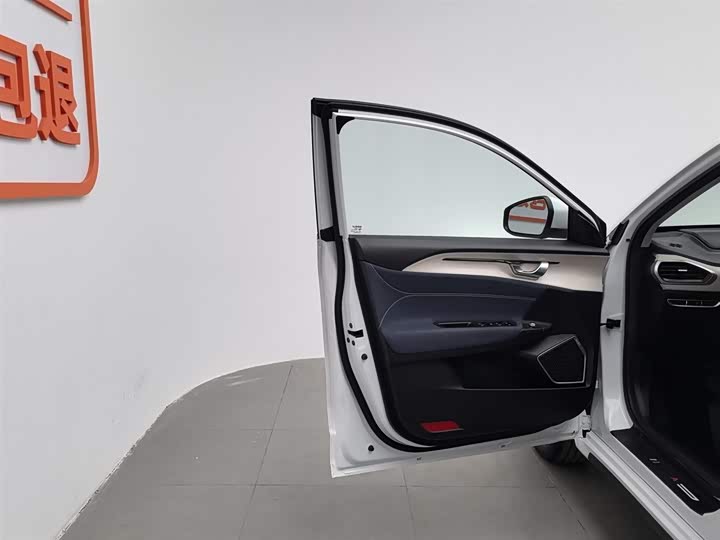 Фото 8 - Geely Geometry A