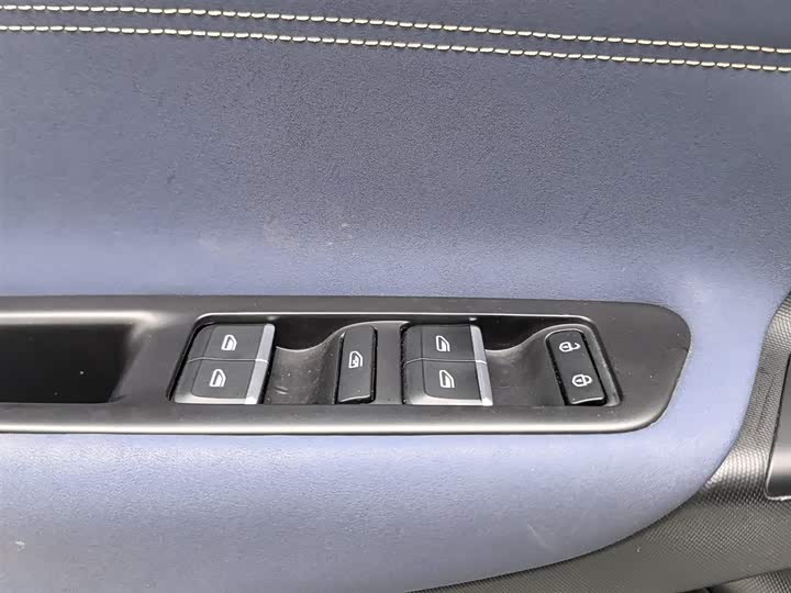 Фото 9 - Geely Geometry A