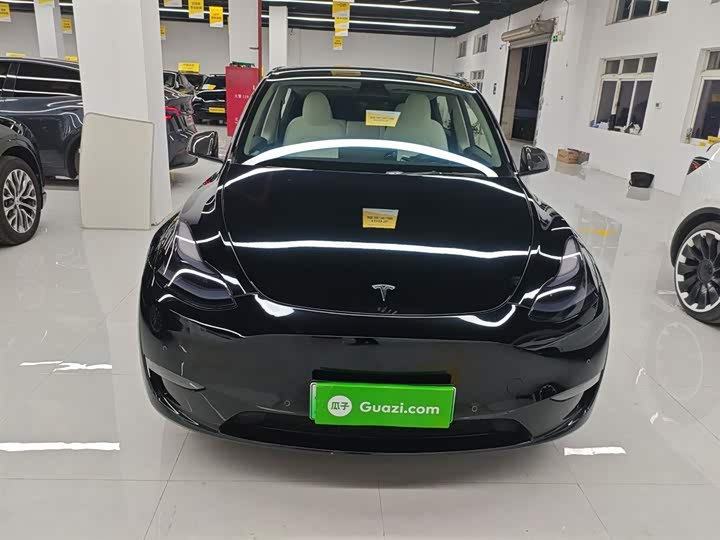 Фото 3 - Tesla Model Y